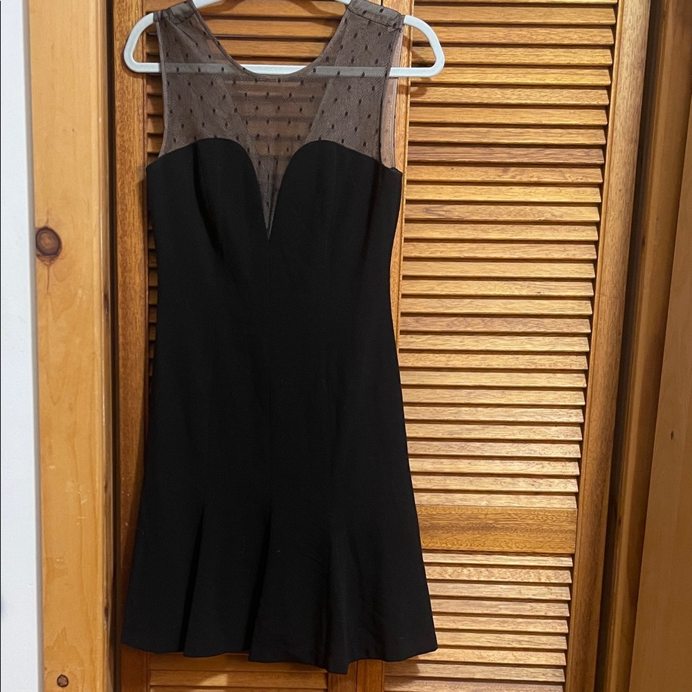 BCBCMaxAzria Elegant Black Sleeveless Dress size 4